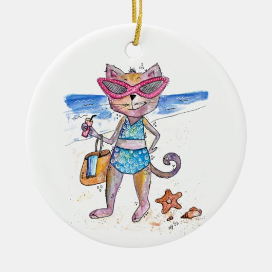 Cute Whimsical Cat op de strand Keramisch Ornament (Voorkant)