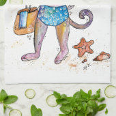 Cute Whimsical Cat op de strand Theedoek (Gevouwen)