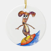 Cute Whimsical Dog op Surfboard Keramisch Ornament (Voorkant)