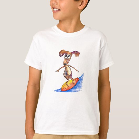 Cute Whimsical Dog op Surfboard T-shirt (Voorkant)