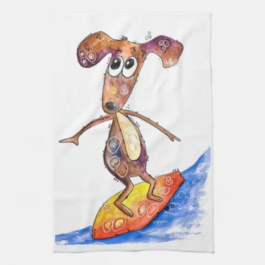 Cute Whimsical Dog op Surfboard Theedoek (Verticaal)