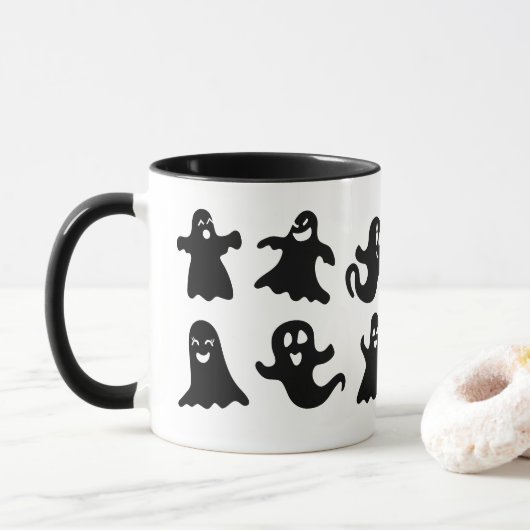 Cute & Whimsical Friendly Ghost Spirits Halloween Mok (Met donut)