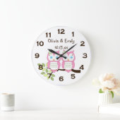 Cute Whimsical Girl Pink Owl Twins Wall klok (Huis)