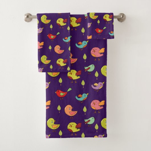 Cute Whimsical Hand Drawn Birds Pattern Bad Handdoek (Insitu)