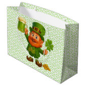 Cute/whimsical leprechaun Saint Patrick's Day Groot Cadeauzakje (Achterkant Gekanteld)