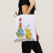 Cute Whimsical Mama Chicken met Baby Tote Bag (Dichtbij)