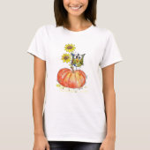 Cute Whimsical Owl on Pumpkin T-shirt (Voorkant)