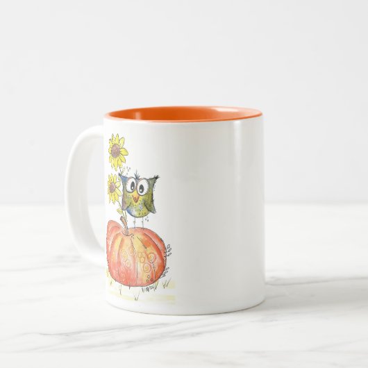 Cute Whimsical Owl on Pumpkin Tweekleurige Koffiemok (Voorkant links)