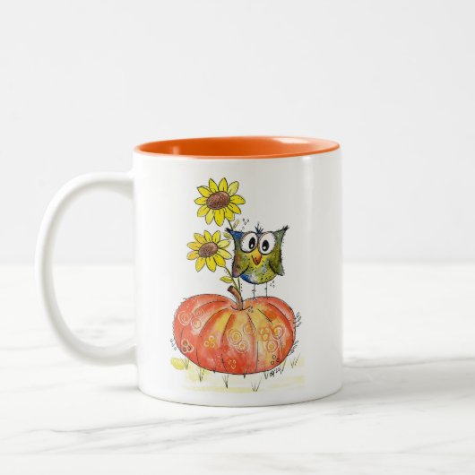 Cute Whimsical Owl on Pumpkin Tweekleurige Koffiemok (Links)