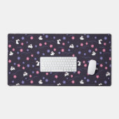 Cute White Bunny Rabbits and Flowers Pattern Bureaumat (Keyboard & Muis)