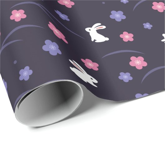 Cute White Bunny Rabbits and Flowers Pattern Cadeaupapier (Rol Hoek)