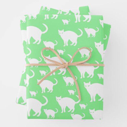 Cute White Cat Pattern, Green Background Inpakpapier Vel (In situ)