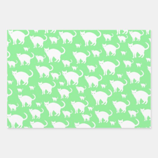 Cute White Cat Pattern, Green Background Inpakpapier Vel (Voorkant)
