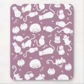 Cute White Cats Pattern on Mauve Background Muismat (Voorkant)