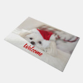 Cute White Dog in een Rode Kerstmis Pet Deurmat (Schuin)