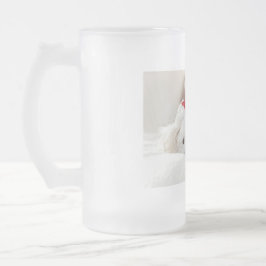 Cute White Dog in een Rode Kerstmis Pet Matglas Bierpul