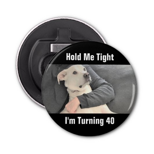 Cute White Dog Scared om 40 Funny Bottle O Button Flesopener (Voorkant)