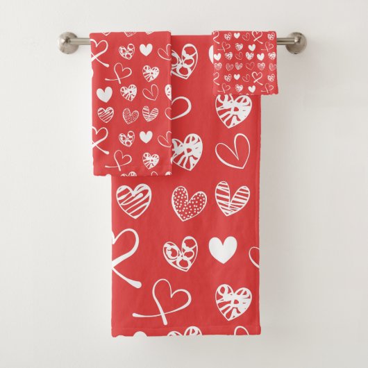 Cute White en Red Hearts Pattern Sketch Bad Handdoek (Insitu)