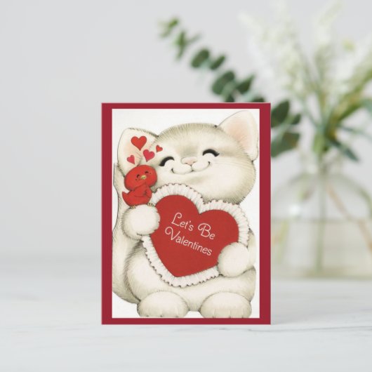 Cute White Kitten en Red Bird  Valentijn Briefkaart (Staand voorkant)