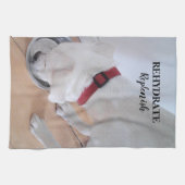 Cute White Labrador Mix Puppy Dog Drink water Theedoek (Horizontaal)