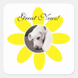 Cute White Puppy Dog in Sweet Yellow flower Lijst Vierkante Sticker