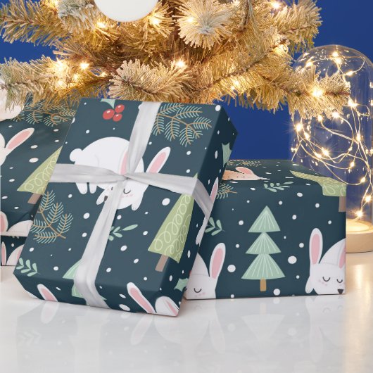 Cute White Rabbit Woodland met kerstkerst Cadeaupapier (Feestdagen)