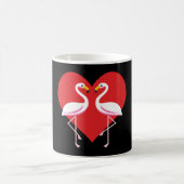 Cute White roze flamingos met rood hart Magische Mok (Center)
