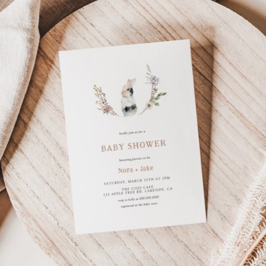 Cute Wildflower Bunny Tan Baby shower Invitation Kaart