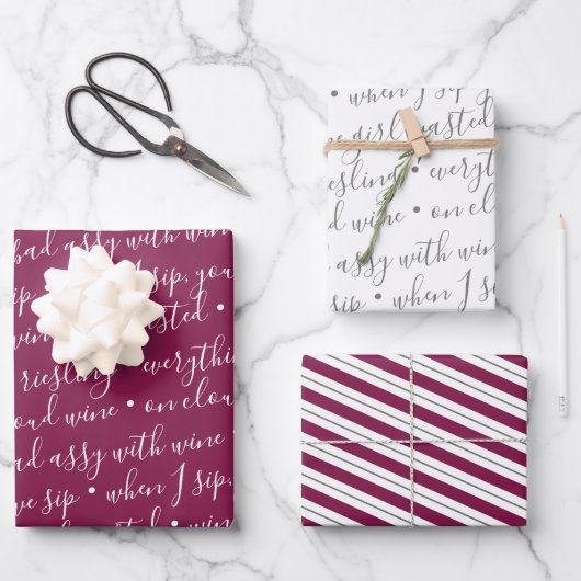 Cute Wine Gift Typography Stripes Inpakpapier Vel (Voorkant)