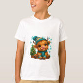 Cute Winter Highland Cow Christmas Art – Cozy Baby T-shirt (Voorkant)
