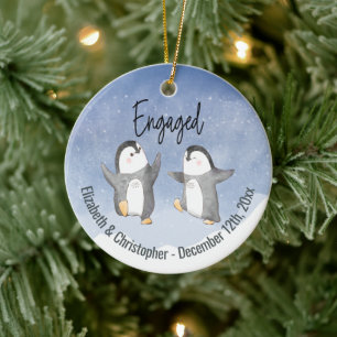 Cute Winter Penguins Monogrammed Engaged Keramisch Ornament