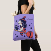 Cute Witch, aangepaste naam Halloween bags Tote Bag (Dichtbij)