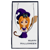 Cute Witch in Paars Pet Halloween Klein Cadeauzakje (Voorkant)