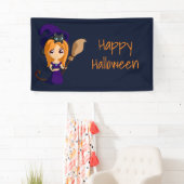 Cute Witch in Paars Pet Happy Halloween Spandoek (Insitu)