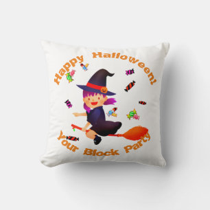 Cute Witch vliegt op haar Broom Halloween Kussen