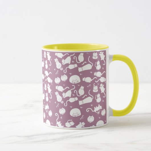 Cute Witte Katten Patroon op Mauve Achtergrond Mok (Rechts)