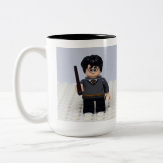 Cute Wizard Toy Figure Mug – Magic-Themed Coffee  Tweekleurige Koffiemok