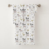 Cute Woodland Animal Doodle Pattern Bad Handdoek (Insitu)