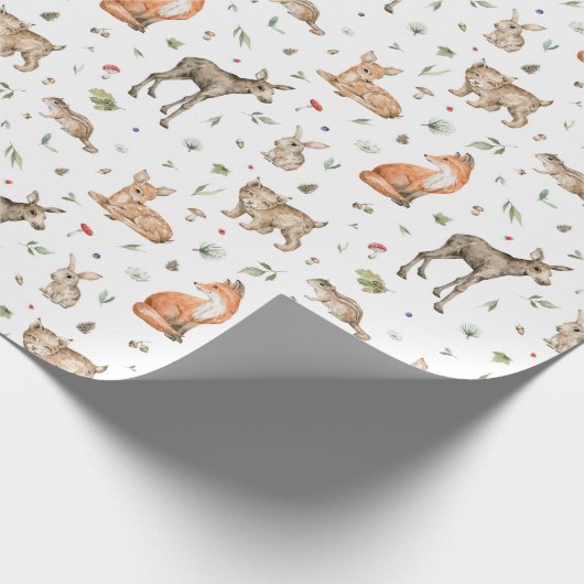 Cute Woodland Animal Pattern Cadeaupapier (Hoek)
