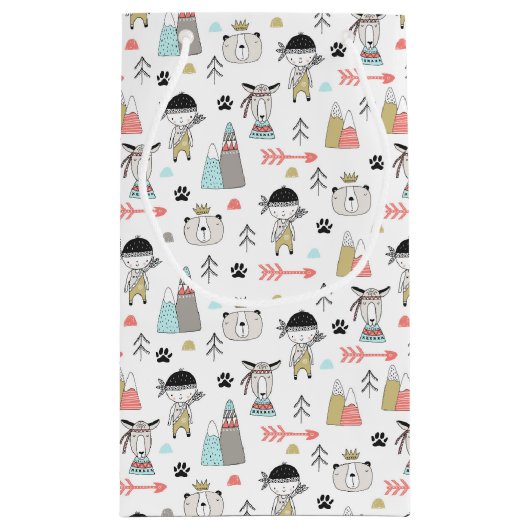 Cute Woodland Animals en Indian Boy Pattern Klein Cadeauzakje (Achterkant)