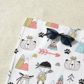 Cute Woodland Animals en Indian Boy Pattern Strandlaken (In situ)