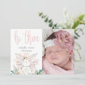 Cute Woodland Bunny Script HI Daar is Roze Baby Gi Aankondiging (Staand voorkant)