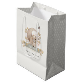 Cute Woodland Forest Floral Squirrel Baby shower Medium Cadeauzakje
