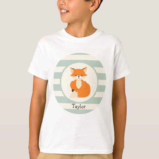 Cute Woodland Fox op Sage Green Stripes T-shirt (Voorkant)