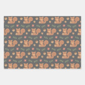 Cute Woodland Squirrel Acorn Autumn Leaves Pattern Inpakpapier Vel (Voorkant)