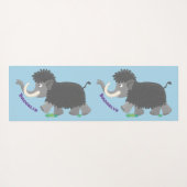 Cute wooly mammoth cartoon-illustratie yogamat (Achterkant (horizontaal))