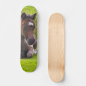 Cute Yearling Foal skateboard dek (Voorkant)