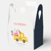 Cute Yellow Any Age Birthday Party Cake Truck Bedankdoosjes (Geopend)