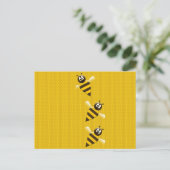 Cute Yellow Brown Abstract Honey Bees Pattern Briefkaart (Staand voorkant)