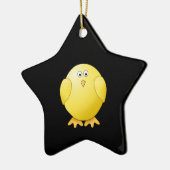 Cute Yellow Chick. Kleine vogel op zwart. Keramisch Ornament (Links)